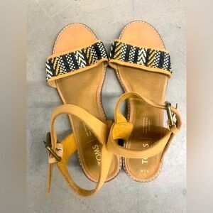 TOMS Tan leather and beaded strappy sandals Sz 7.5